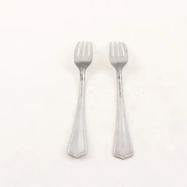 Lot of 2 International Silver (Silco) INS57 Pattern Stainless Dinner Forks 7.5" 