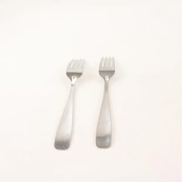 Lot of 2 Unknown Brand Stainless Steel Dinner Forks 7" Good Condition