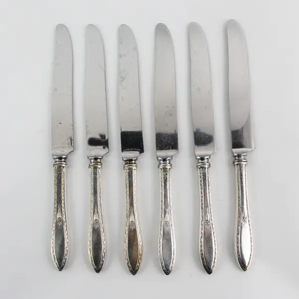 Set of 6 Associated Silver Yourex Silver Seal Lady Washington Dinner Knives