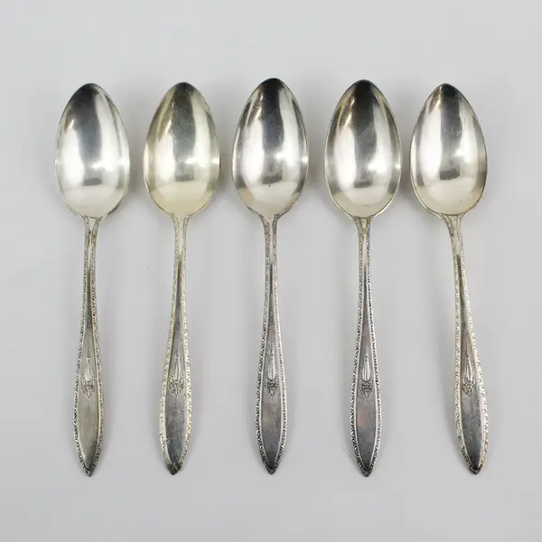 Set of 5 Associated Silver Yourex Silver Seal Lady Washington Teaspoons 