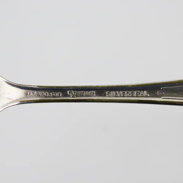 Set of 5 Associated Silver Yourex Silver Seal Lady Washington Teaspoons 