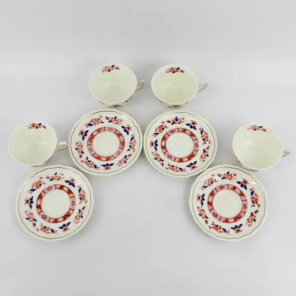 4 Royal Doulton  Berkshire Cups and Saucer Sets V2020 White Red And Blue Flowers