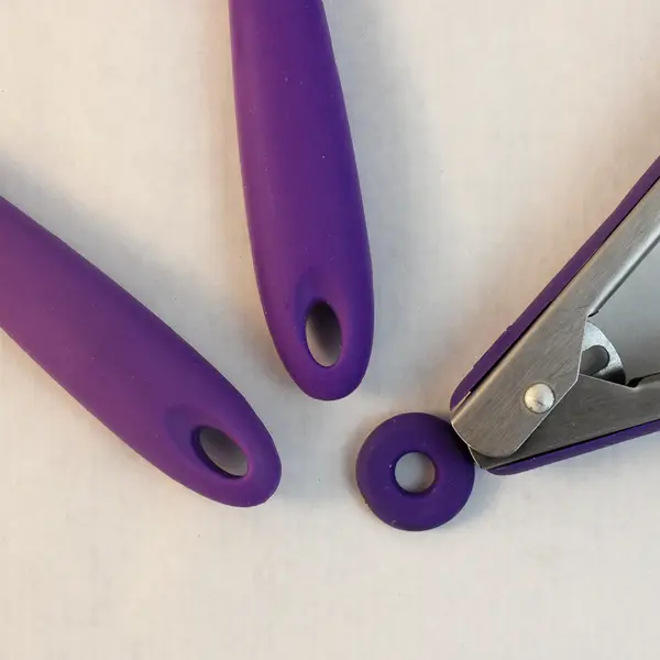 Lot of 3 Purple Silicone Kitchen Utensils 2 Spatulas & Tongs
