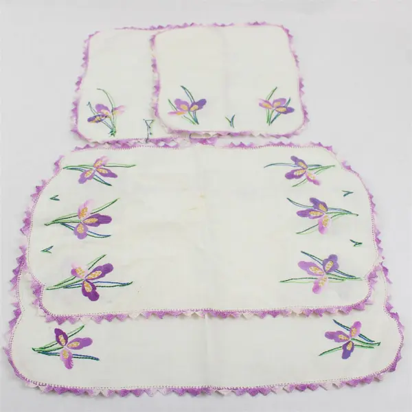 4 Pc Lot Vintage Purple Flower Embroidered White Placemats and Hot Pads Flawed