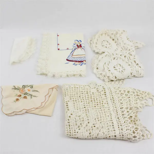 Lot of 5 Vintage Embroidered and Crocheted Table Linens DIY Fabric Upcycling