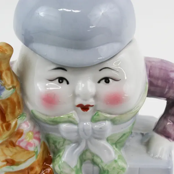 Feitx Humpty Dumpty Sitting On the Wall Ceramic Teapot