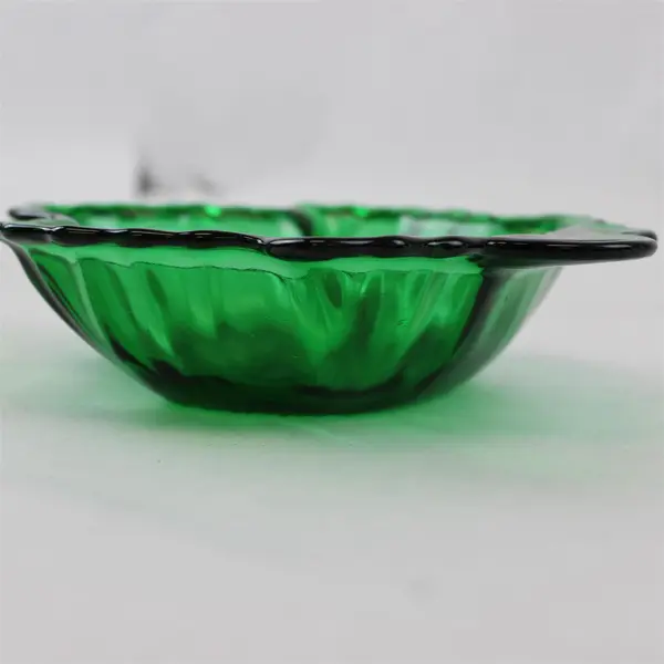 Set of 2 Vintage Anchor Hocking Fire-King Forest Green Maple Leaf Dishes
