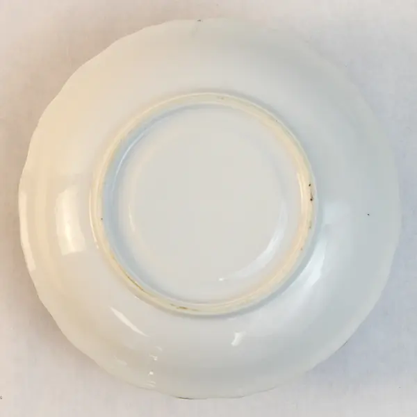 Vintage Yada China Saucer Red Rose Chintz Pattern Gold Trim 6"