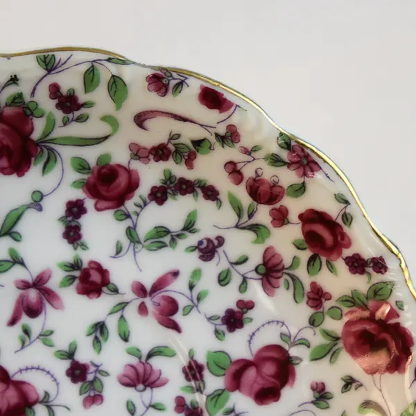 Vintage Yada China Saucer Red Rose Chintz Pattern Gold Trim 6"