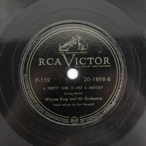 Wayne King & His Orchestra  Remember/A Pretty Girl Is Like A Melody
