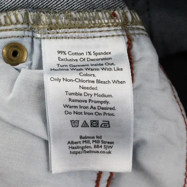 Eddie Bauer Medium Wash Boyfriend Midrise Slim Jeans Women's Size 8