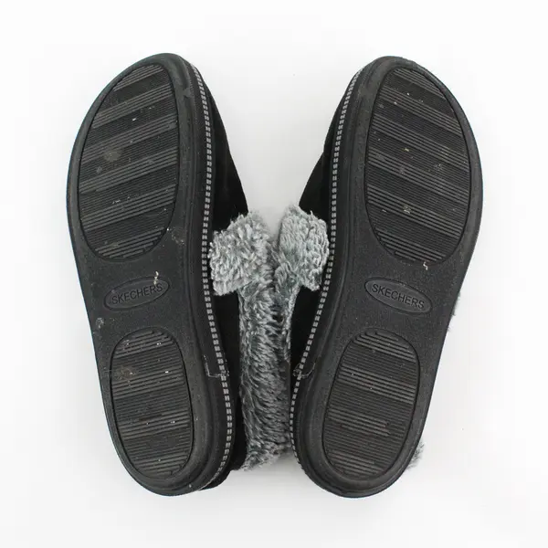 Skechers Black/Gray Cozy Campfire Quilted Fuzzy Slippers Shoes Women's Size 7.5