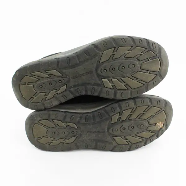 Skechers Black/Gray Relaxed Fit Cohagen Knit Walk Sneakers Slip On Mens Size 9.5