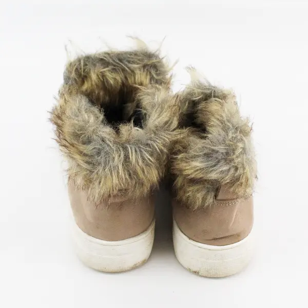 Soda Beige Faux Fur Fashion High Top Lace Up Sneaker Bootie Shoes Women's Size 8