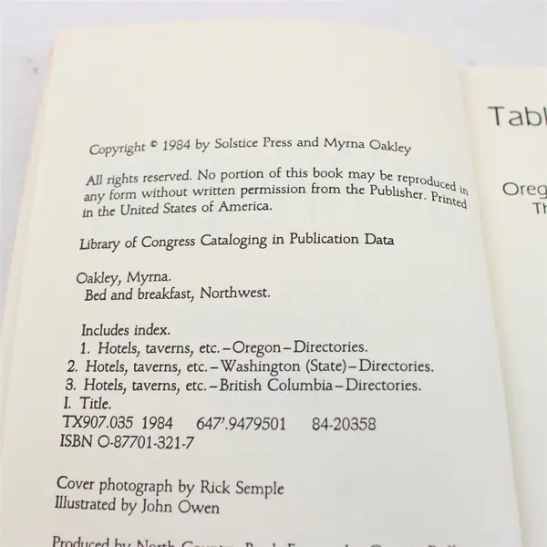 Bed & Breakfast Northwest Myrna Oakley Paperback Travel Guide - Good