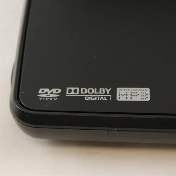 Philips PET741/37 7" Portable DVD Player No Remote No Power For Parts/Repair