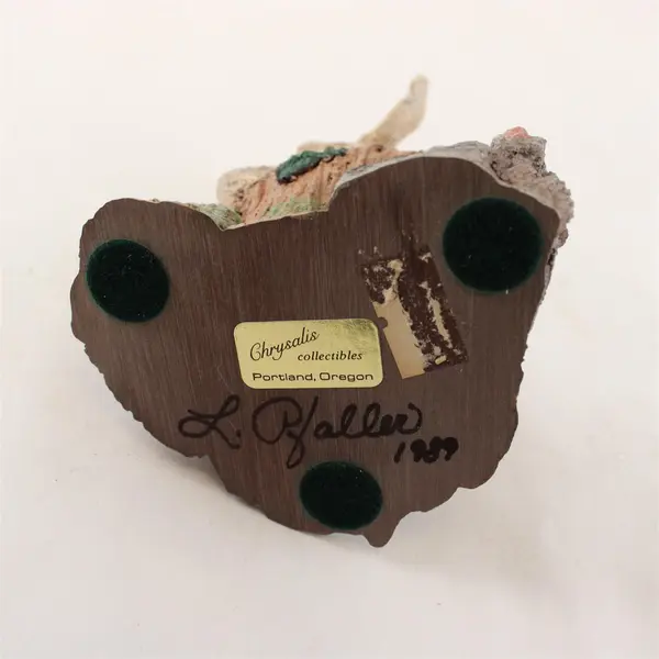 Chrysalis Collectibles Signed L. Pfaller 1989 Resin Rabbits on Stump Figurine