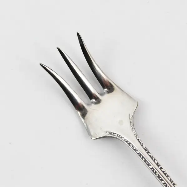 Associated Silver Yourex Silver Seal Lady Washington Cocktail Fork
