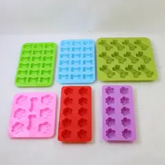 Lot Of 6 Unbranded Assorted Color Silicone Ice Cube Trays (3 Dog Paw, 3 Bone)