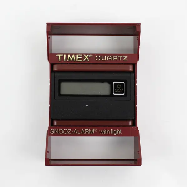 Timex Quartz Travel Alarm Clock Snooz-Alarm With Light 