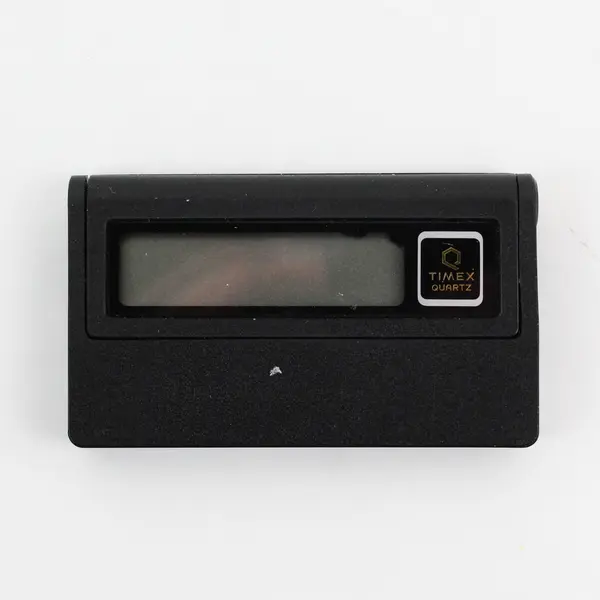 Timex Quartz Travel Alarm Clock Snooz-Alarm With Light 