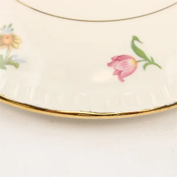 Pope Gosser Pinafore (Gold Trim) Pattern  Round Covered Vegetable Lid Only 7.5"