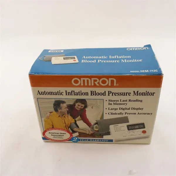 Omron Automatic Inflation Blood Presser Monitor HEM-712C Needs 4 "AA" Batteries 