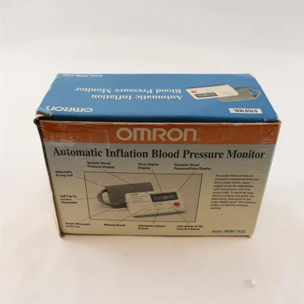 Omron Automatic Inflation Blood Presser Monitor HEM-712C Needs 4 "AA" Batteries 