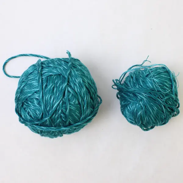 Lot of 3 balls & 1 Skein of Assorted Yarn Yellow Aqua Blue Lavender