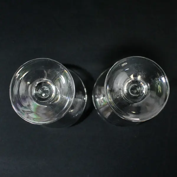 Lot of 2 Matching Clear Champagne Coupe Glasses 4.5" Tall