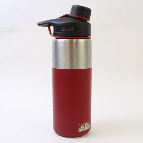 Camelbak Chute Red Stainless Steel Vacuum Insulated Water Bottle 20 Oz 9.5" Tall