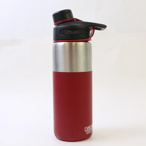 Camelbak Chute Red Stainless Steel Vacuum Insulated Water Bottle 20 Oz 9.5" Tall