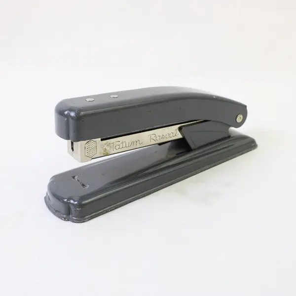 Vintage Wilson Jones Co. Tatum Rascal Small 5" Gray Metal Stapler 