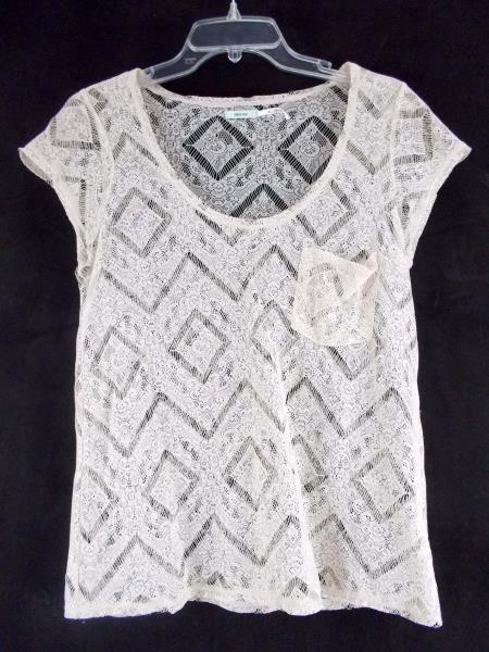 KIMCHI BLUE Boho Scoop Neck Lace Top Short Sleeve Shirt w/ Pocket Size M