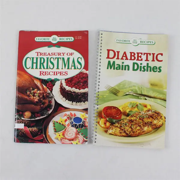 Lot of 2 Favorite All Time Recipes Booklets 1996 & 2008 Paperback Good