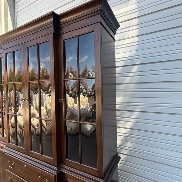 Vtg Ethan Allen French Country China Cabinet Bubble Glass-Freight / Local Pickup