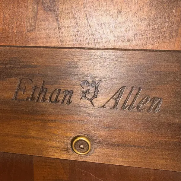 Vtg Ethan Allen Georgian Cherry Dining Table w/ Leaves - Freight / Local Pickup