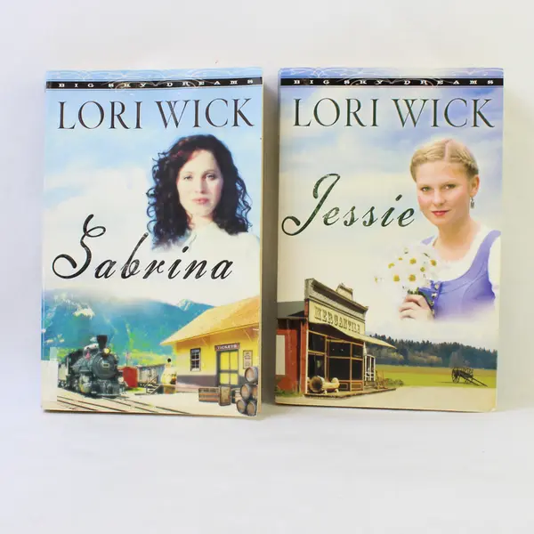Lot of 2 Lori Wick Paperback Books - Jessie & Sabrina (Library Copies)