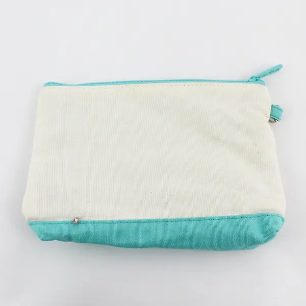 Thirty-One Zipper Pouch Strawberry Print 3013063A001 Travel Bag