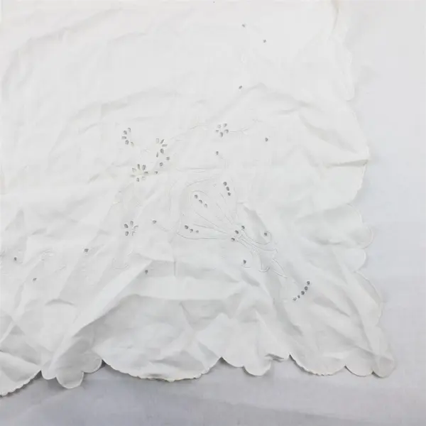 Vintage White Embroidered Floral Tablecloth Scalloped Edges 34x33