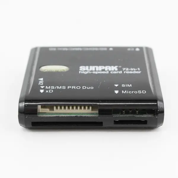 Sunpak 72-in-1 High-Speed Card Reader Built In USB 2.0 Self Storage Plug