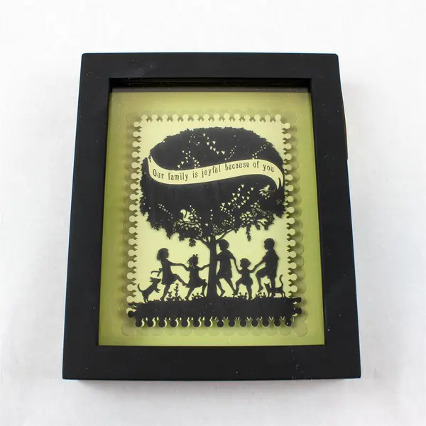 Demdaco Everyday Wonders Family Shadow Box 14205 Decorative Collectible