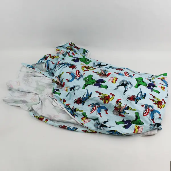 Springs Creative Retro Marvel Comics Superhero Fabric 4 Yards x 64 In