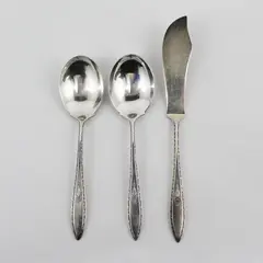 2 Assoc. Silver Yourex Silver Seal Lady Washington Sugar Spoons  1 Butter Knife