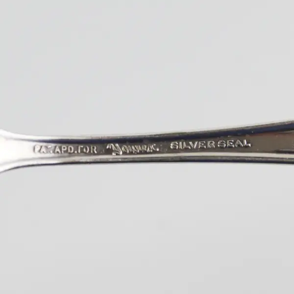 2 Assoc. Silver Yourex Silver Seal Lady Washington Sugar Spoons  1 Butter Knife