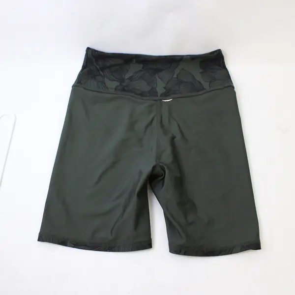 Balance Collection Women's M Grove Green Floral High Waisted Bermuda Shorts