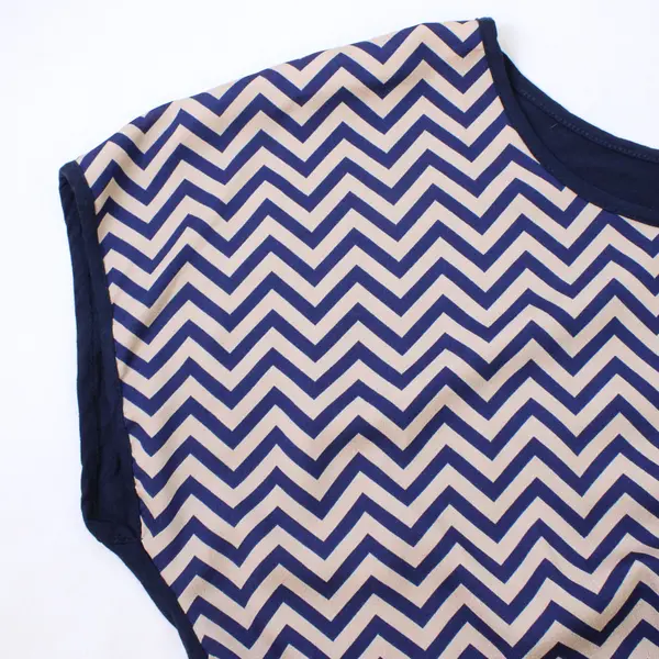 NWT Espresso Beige and Navy Chevron Short-Sleeved Top Women's 2X