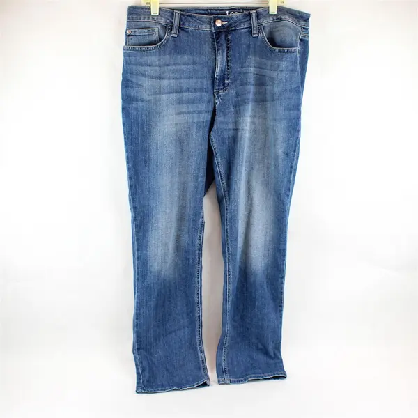 Lee Medium Wash Regular Fit Straight Leg Mid-Rise Jeans Women's 16M