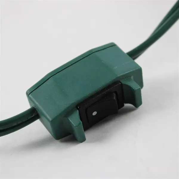 Green 15ft Extension Cord 9 Outlets Untested