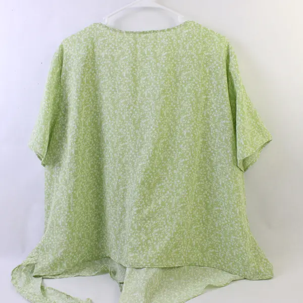 Lush Green/White Floral Short Sleeve Wrap Blouse 100% Polyester Women's Size 3X
